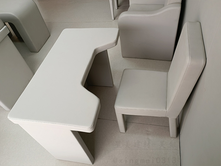 審訊室軟包桌椅介紹